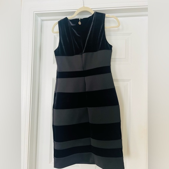 Tommy Hilfiger size 8 little black dress with velvet stripes - Picture 2 of 8